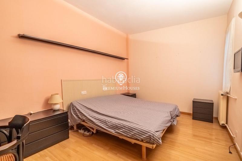 Foto b6d5429e-2372-4ff3-80eb-7e7fc927409c. Pis amb aparcament piscina a Putget - Farró Barcelona