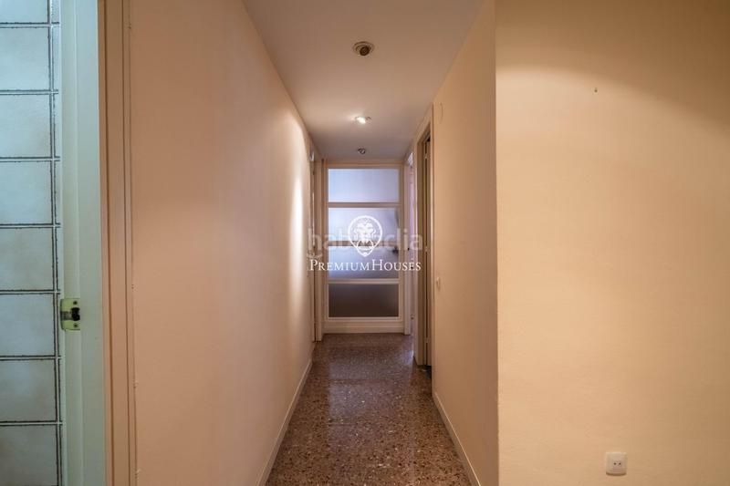 Foto bbf959d4-a25e-4bc6-8704-e744e26213ba. Pis amb aparcament piscina a Putget - Farró Barcelona