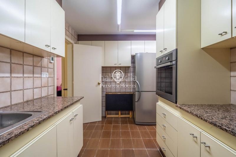 Foto c806bb9b-67a8-4404-a710-00ff4873cabc. Pis amb aparcament piscina a Putget - Farró Barcelona