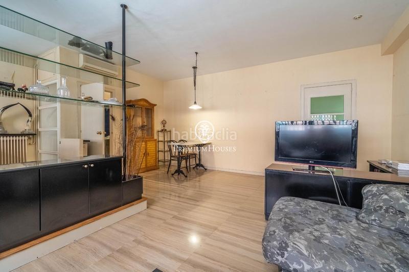 Foto d09a4c34-eb8d-4e85-aca3-addc1fd09f74. Pis amb aparcament piscina a Putget - Farró Barcelona