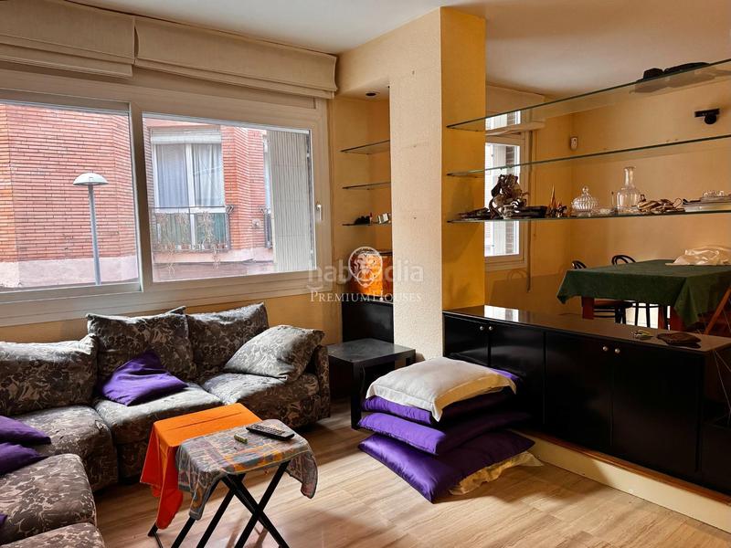 Foto db8ee9b7-9168-47ef-934a-817ce348bd80. Pis amb aparcament piscina a Putget - Farró Barcelona