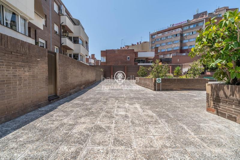 Foto dca27191-7aa8-4315-a45e-29a96f28d1fd. Pis amb aparcament piscina a Putget - Farró Barcelona