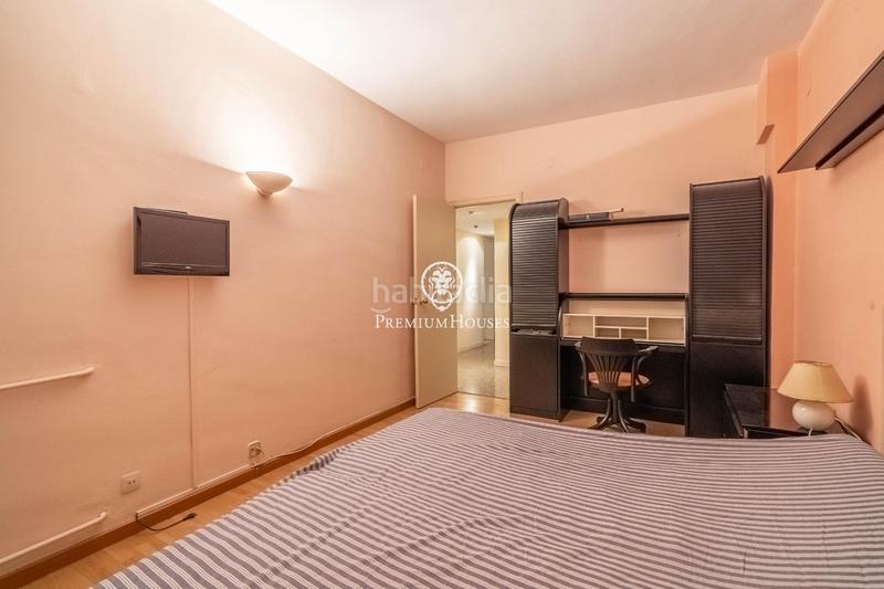 Foto df1cda75-a46c-4272-b257-c6e7bbc2cb4c. Pis amb aparcament piscina a Putget - Farró Barcelona