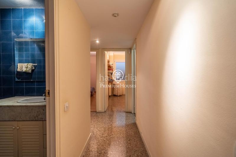 Foto eaa438db-1517-438c-a5cf-e9cff92b60c0. Pis amb aparcament piscina a Putget - Farró Barcelona