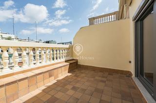 tic  Carrer carrer d'europa. Impecable tico reformado con terraza en les corts