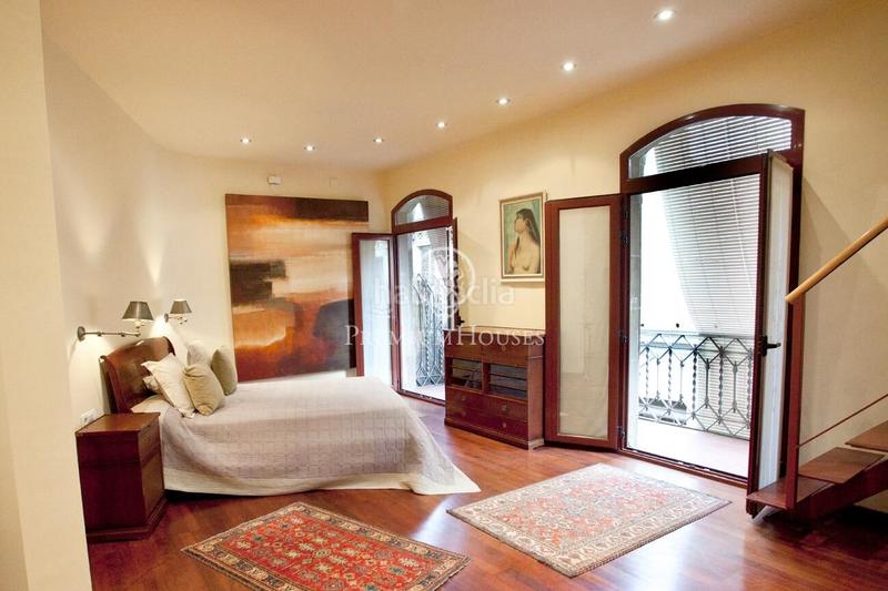 Foto 1155d1c2-decf-4ad0-b881-c65012c88121. Miete dachwohnung in Raval Barcelona