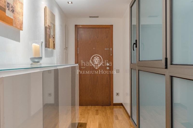 Foto 4d1decf1-5d51-4ff2-bc31-4fa01081613e. Piso maravillo piso amplio y soleado frente al mercat de Sant Antoni en Barcelona