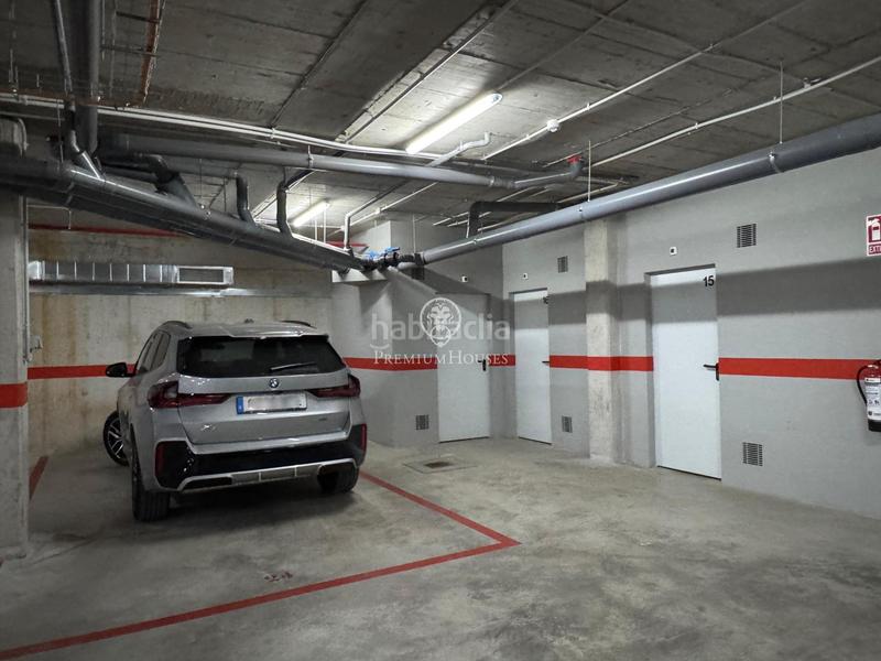 Foto eacee9fb-9c55-4a9b-a08e-6dae66590bb3. Alquiler dúplex moderno dúplex amueblado con piscina, parking y vistas a la naturaleza en Sabadell