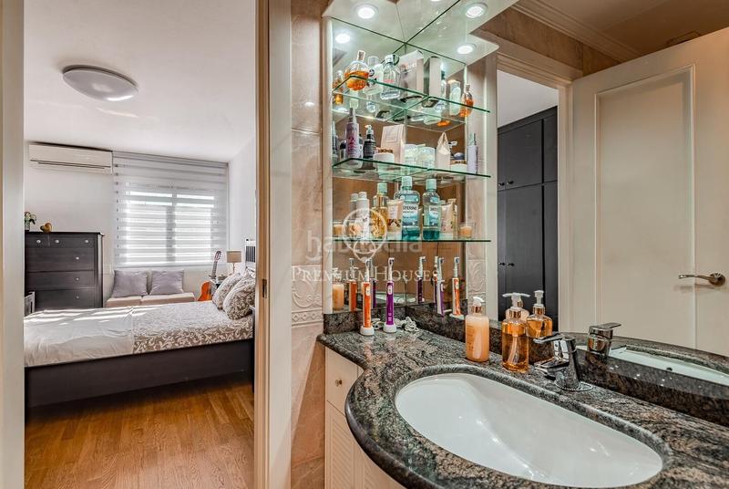 Foto 3e443cd2-1d77-4f11-b704-a03d7a5e1ca2. Etagenwohnung mit heizung parking in Sant Martí de Provençals Barcelona