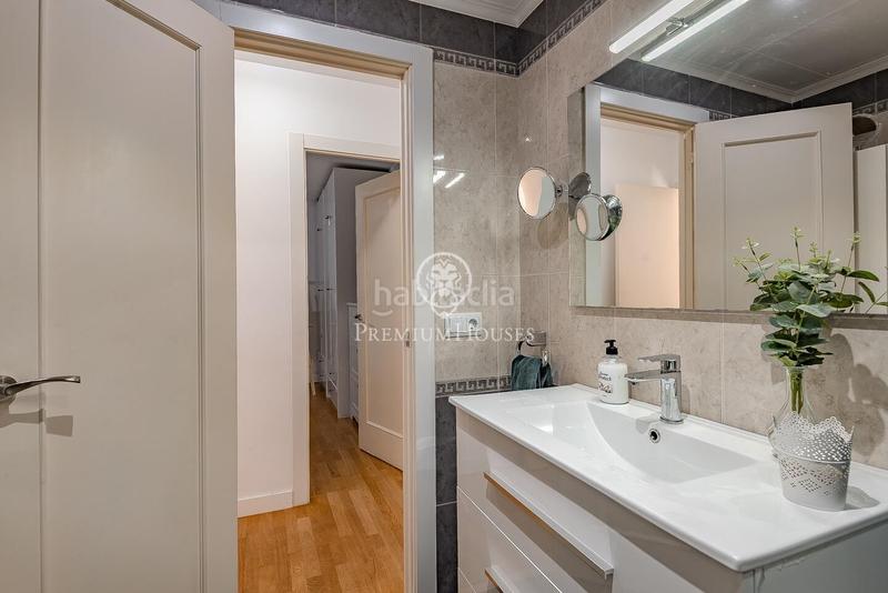 Foto 6e755630-ea12-4544-b4ff-89e4e92a161e. Etagenwohnung mit heizung parking in La Verneda - La Pau Barcelona