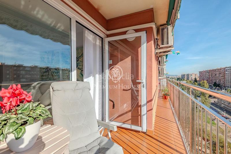 Foto 74bbbf1a-adf0-4310-9628-00f0dcf35906. Etagenwohnung mit heizung parking in La Verneda - La Pau Barcelona