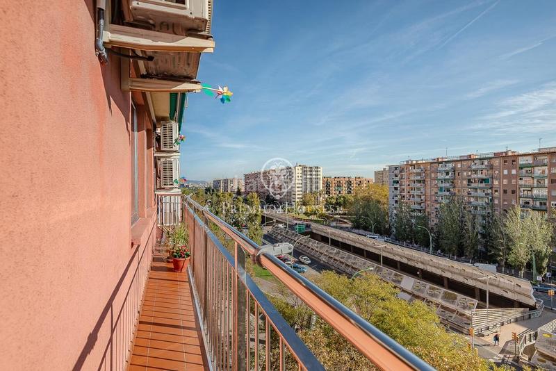 Foto a7facf0f-e087-42e8-bb2a-8aa8ac84ae6f. Etagenwohnung mit heizung parking in Sant Martí de Provençals Barcelona