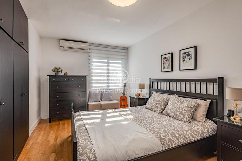 Foto a8617076-6fd8-46af-8829-643935335fc8. Etagenwohnung mit heizung parking in Sant Martí de Provençals Barcelona