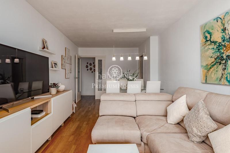 Foto f9541c9a-12c8-4665-98dc-4cecb96aef0f. Etagenwohnung mit heizung parking in La Verneda - La Pau Barcelona