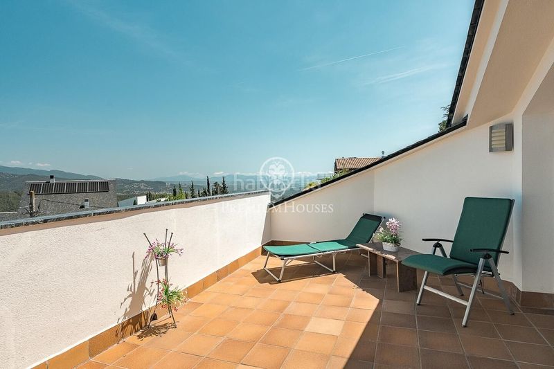 Foto a18cc976-a2b0-4f1f-b4a7-8f3c4311f16a. Casa amb calefacció aparcament piscina a Bigues i Riells del Fai