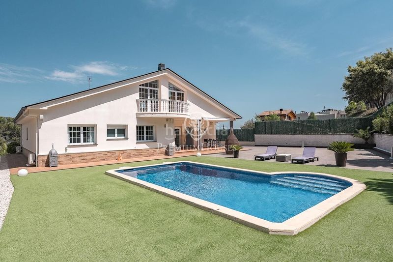 Foto be1ef6e8-0651-438b-ae3b-64466b15fdbb. Casa amb calefacció aparcament piscina a Bigues i Riells del Fai
