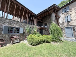 Casale in Guils de Cerdanya. Magnífica casa unifamiliar en guils de la cerdanya