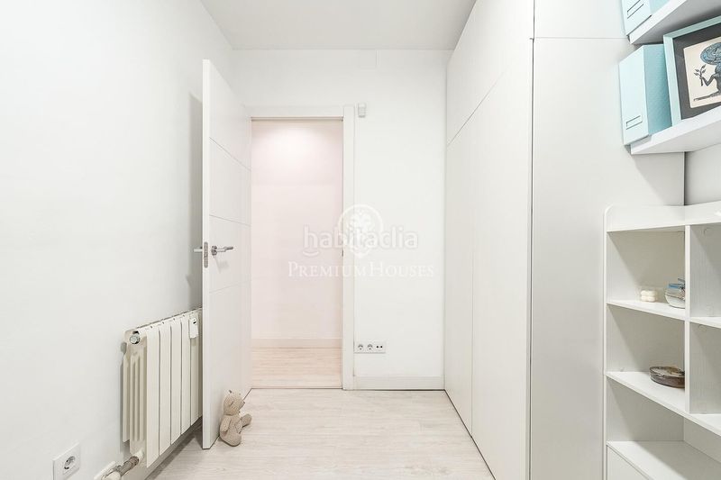 Foto 1261e7c2-2176-4840-aa4e-8a0363f68958. Apartament amb calefacció aparcament a La Nova Esquerra de l´Eixample Barcelona