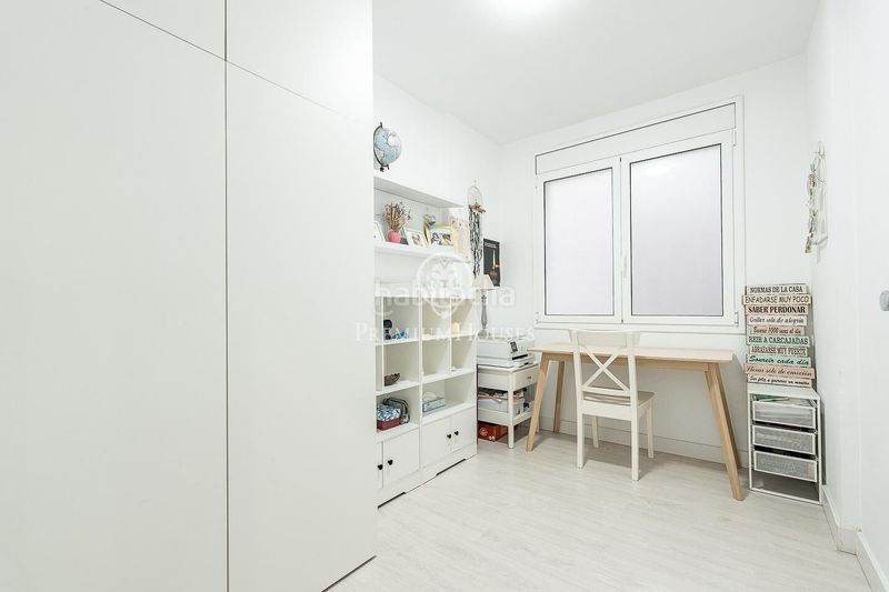 Foto 4259efdc-d174-4836-abc0-b27dc23768c6. Apartament amb calefacció aparcament a La Nova Esquerra de l´Eixample Barcelona