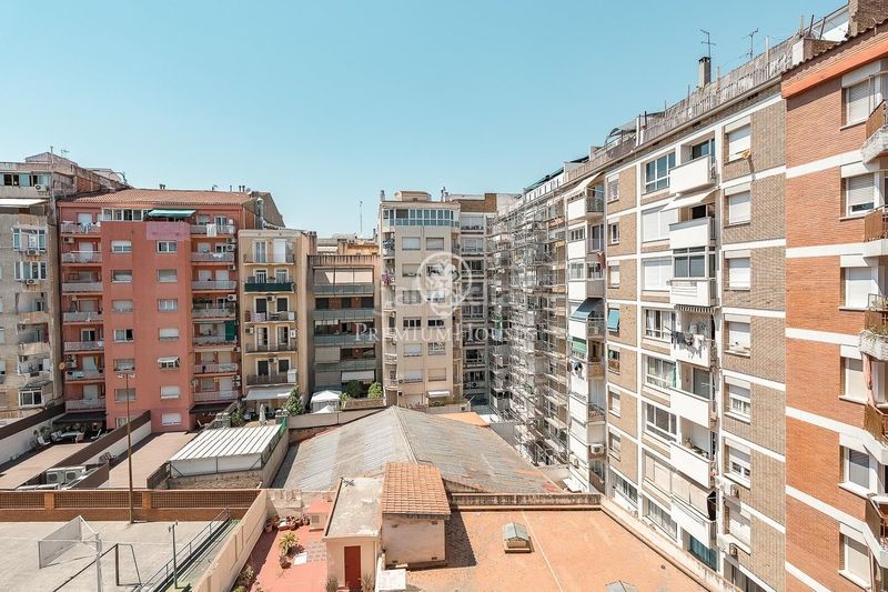 Foto 6535b4c7-9190-4922-bace-deaf5c4a769e. Apartament amb calefacció aparcament a La Nova Esquerra de l´Eixample Barcelona
