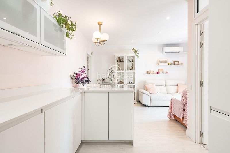 Foto 822dd472-f489-4c8b-9b4f-f70b8675477c. Apartament amb calefacció aparcament a La Nova Esquerra de l´Eixample Barcelona