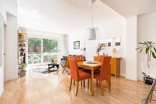 Piccolo appartamento  Avenida roma. Magnífica vivienda completamente reformada en avenida de roma