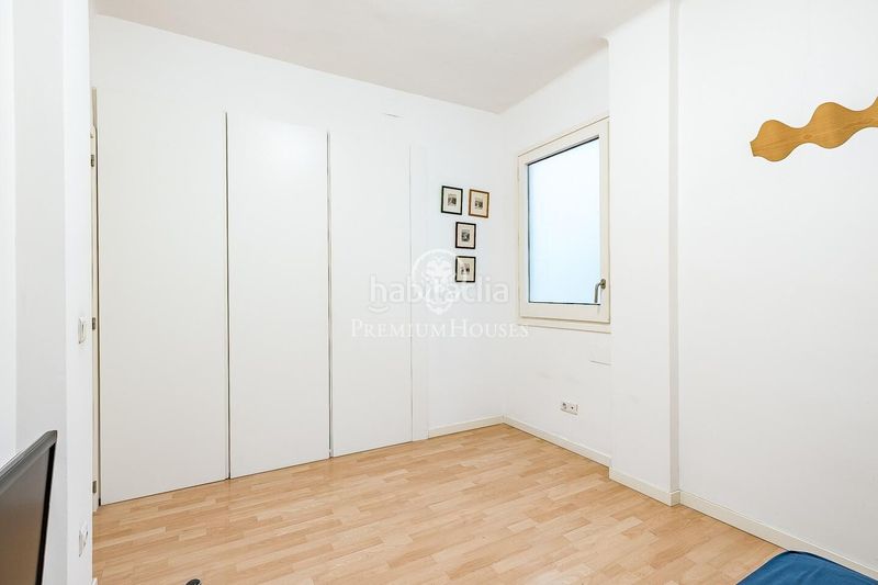 Foto 6ece925c-ddfb-4cfe-979d-52951f222d11. Apartament amb calefacció aparcament a La Nova Esquerra de l´Eixample Barcelona