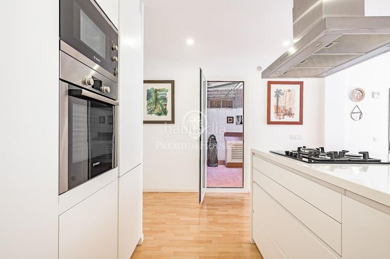 Foto b59f16a0-4d64-41bd-802a-3e668ff8fc6f. Apartament amb calefacció aparcament a La Nova Esquerra de l´Eixample Barcelona
