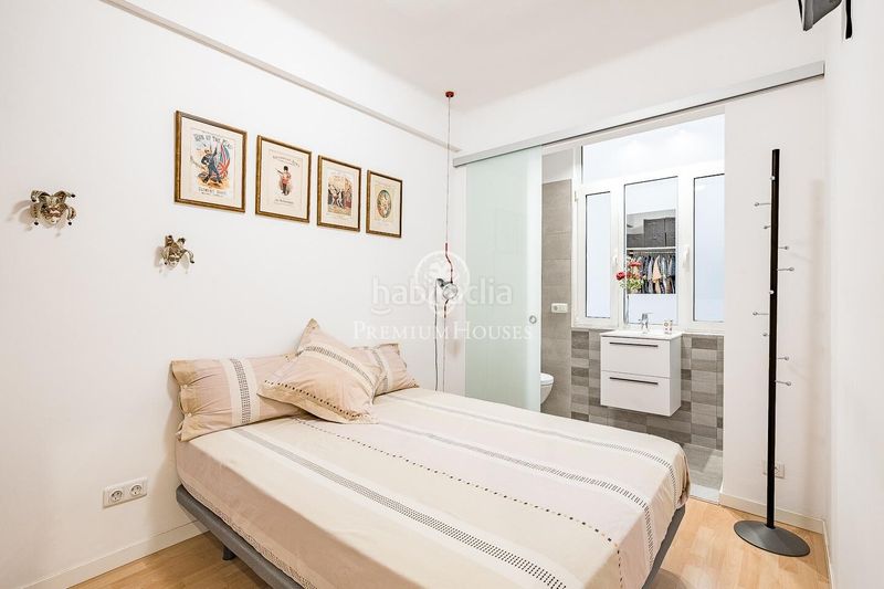 Foto c91837d5-0a17-4aa6-b11b-da62f3d0f7c0. Apartament amb calefacció aparcament a La Nova Esquerra de l´Eixample Barcelona