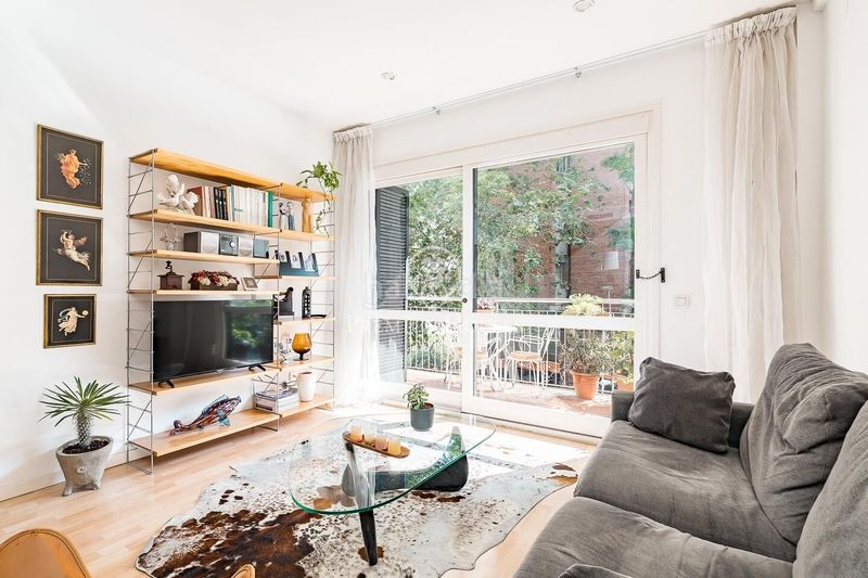 Foto dff6d250-fc0d-4940-b673-146132aa854e. Apartament amb calefacció aparcament a La Nova Esquerra de l´Eixample Barcelona