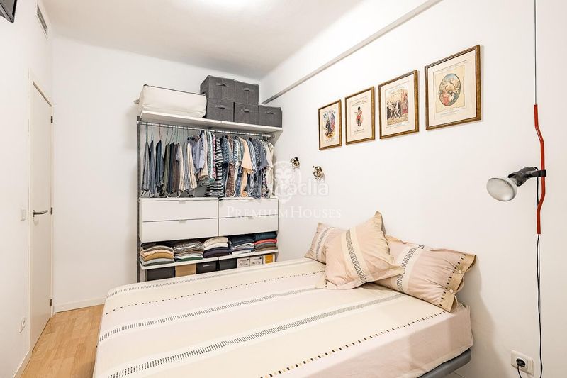 Foto f8e1d942-b17a-4f82-882c-1f3abe66bc1c. Apartament amb calefacció aparcament a La Nova Esquerra de l´Eixample Barcelona