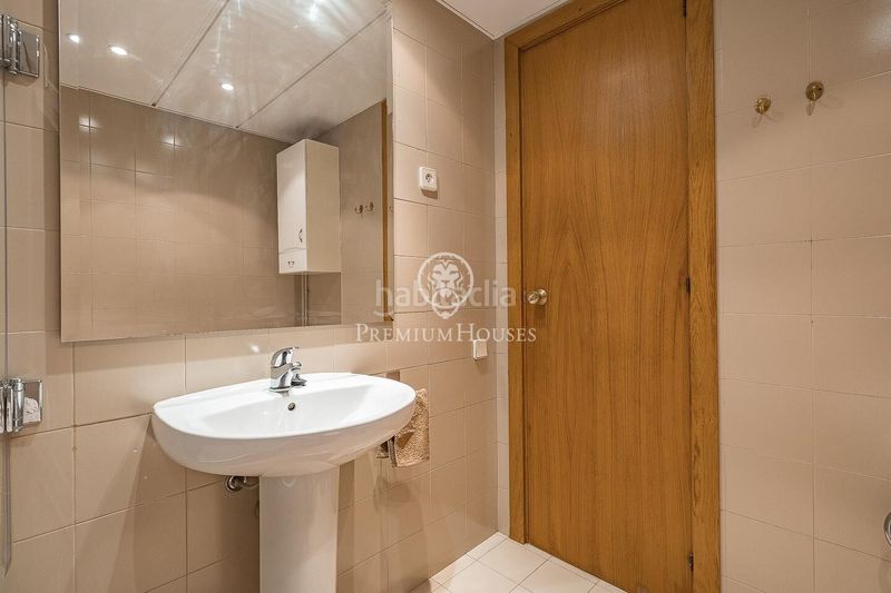 Foto 4d0580b7-811d-4163-af3a-f814fe5b6206. Pis amb calefacció aparcament a Sant Gervasi - Galvany Barcelona