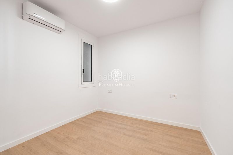 Foto 00cc19ea-a63a-40be-95ff-19c626d74e78. Apartament a Barri de les Corts Barcelona