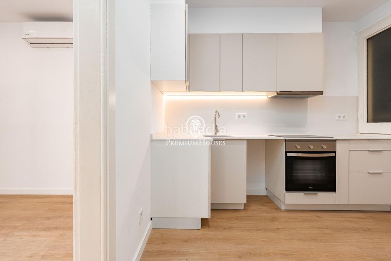 Foto a6df3065-40ce-4909-851a-09b61e60f93e. Apartament a Barri de les Corts Barcelona