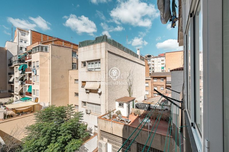 Foto d4e9e9bb-63b0-4755-afcc-e55654054be9. Apartament a Barri de les Corts Barcelona