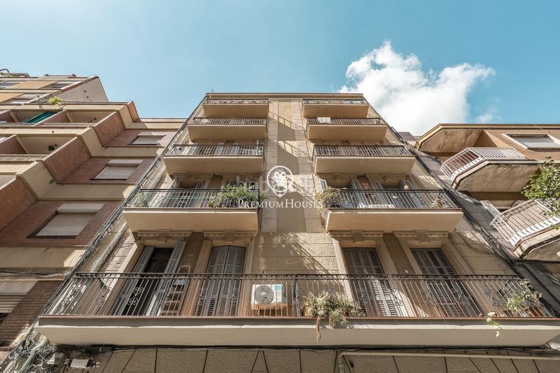 Foto d90f3d00-f1a0-4a98-bb5d-2e162f26d87a. Apartament a Barri de les Corts Barcelona