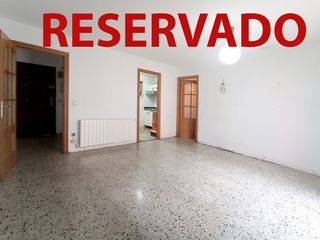 Appartement à Llagosta (La). Piso a reformar en venta en la llagosta
