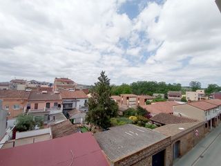 Etagenwohnung in Llagosta (La). ¡luminoso y listo para entrar a vivir! piso con ascensor y vista