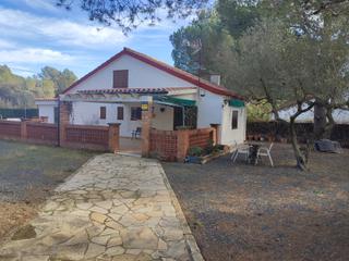 Chalet à Camí de les valls 6. Chalet unifamiliar en parcela de 900 m2