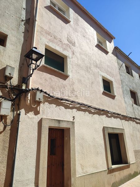Foto 2a464a43-9f75-4413-b530-87176d182396. Casa a schiera in carrer de la saltadora 3 in Ulldemolins
