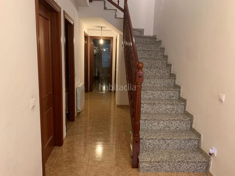 Foto fb3487d9-2675-49a6-a113-3a8248ce9732. Casa adosada en carrer miralcamp 25 casa adossada en venda a en Pira