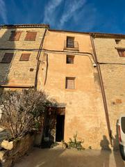 Casa  Carrer de baix 6. Casa para reformar en guialmons (les piles)