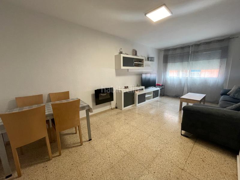 Foto 2b12fef4-b62a-4317-88f9-0e1ec2cca32d. Appartamento in carrer de cambrils 4 in Llevant Reus