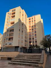 Piso  Carrer de bernat de bell-lloc 4. Piso en venta cerca del centro de reus – 90 m², reformado y muy