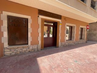 Lloguer Local Comercial a Plaça major 15. Local comercial en alquiler (coworking belleza y bienestar)