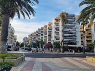 Parking coche en Passeig de jaume i 15. Garaje en venta a salou (ps. jaume i, edicio malvinas)