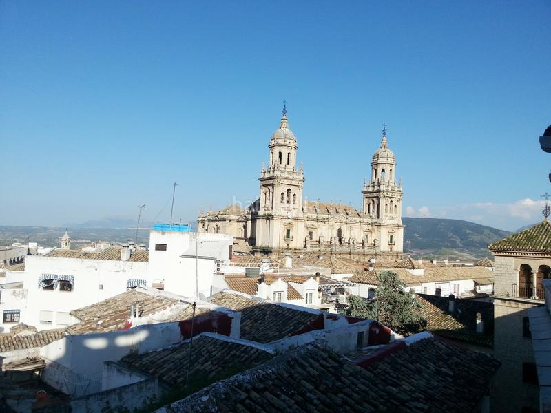 Foto 9c38b050-c9e2-4fc8-a690-89c839631041. Piso montero moya en San Felipe - El Almendral - La Merced Jaén