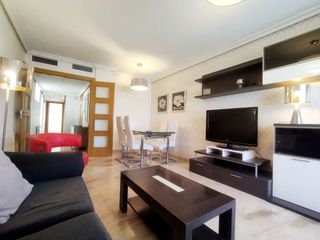 Rent Flat in Calle juanito valderrama 4. Residencial la granja