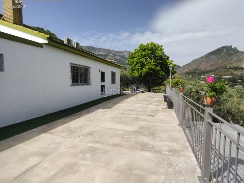 Foto a868052e-b94f-4432-894d-6007a9a72fed. Chalet en ja-3210 88 en Jabalcuz Jaén