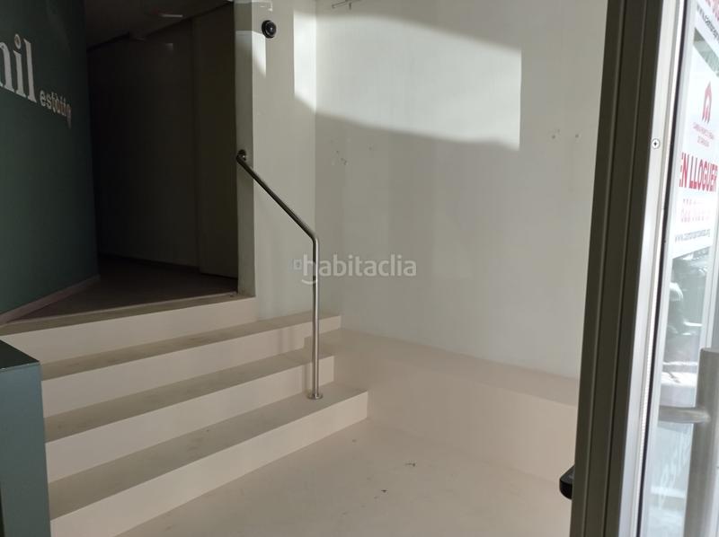 Foto ee3cb3cf-d9aa-4a45-b221-a67239f224e5. Local comercial a Eixample Tarragona